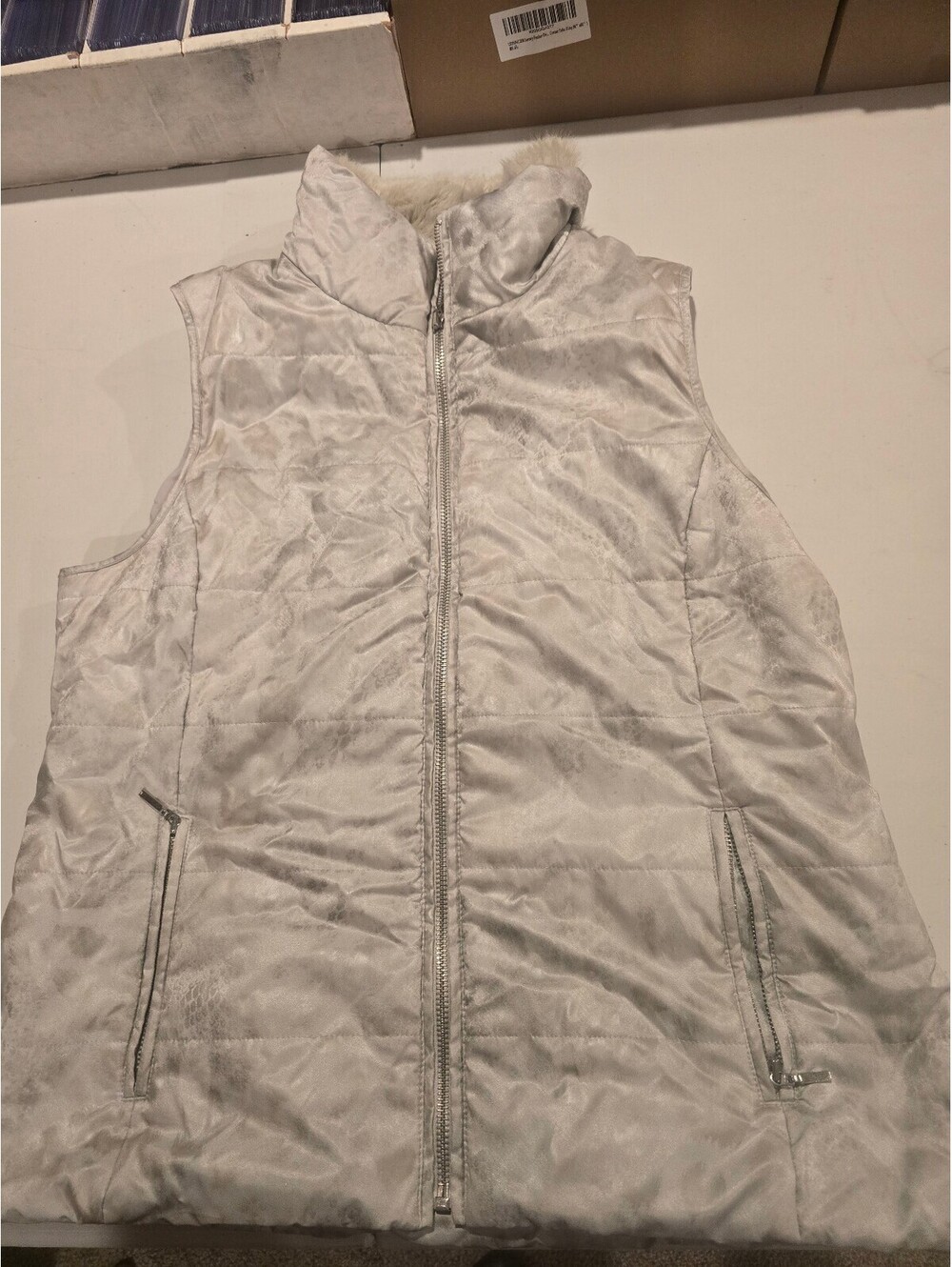 Chico's Women's Light Gray Quilted Faux Fur Lined Vest Size 1